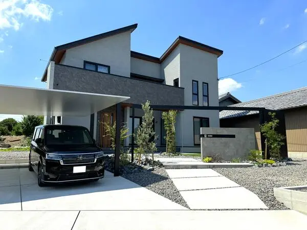 ◇　フレームで魅せる　シンプルモダン　　◇